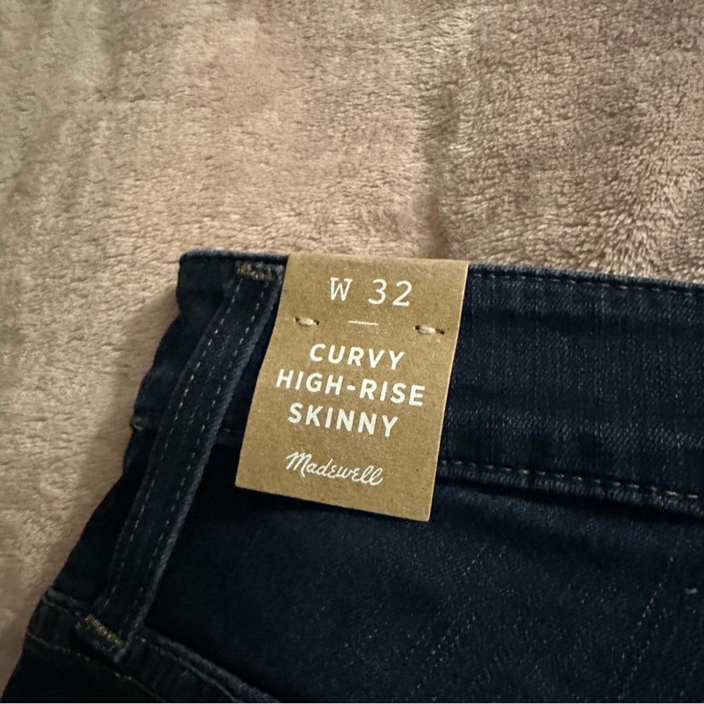 Madewell • curvy high rise skinny jeans - Picture 7 of 7